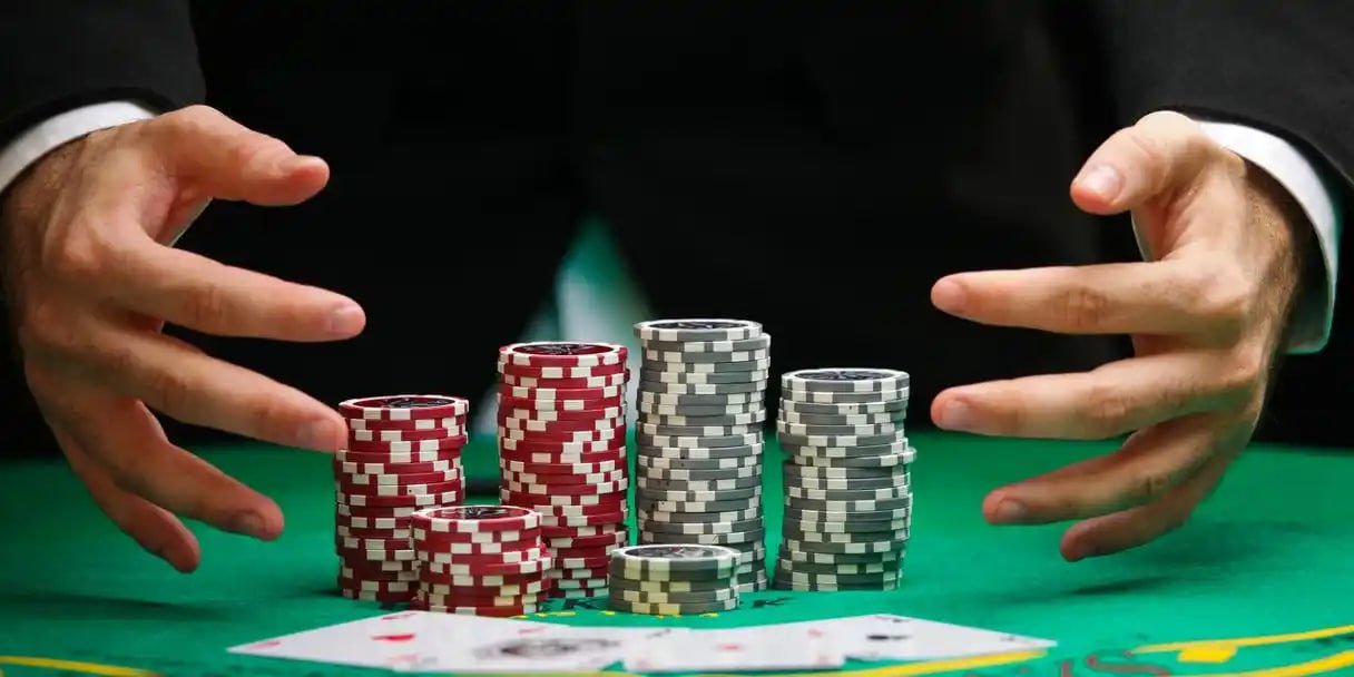 Antarmuka Prediksi Angka di platform kinghoki menampilkan analisis pasar dan statistik tim